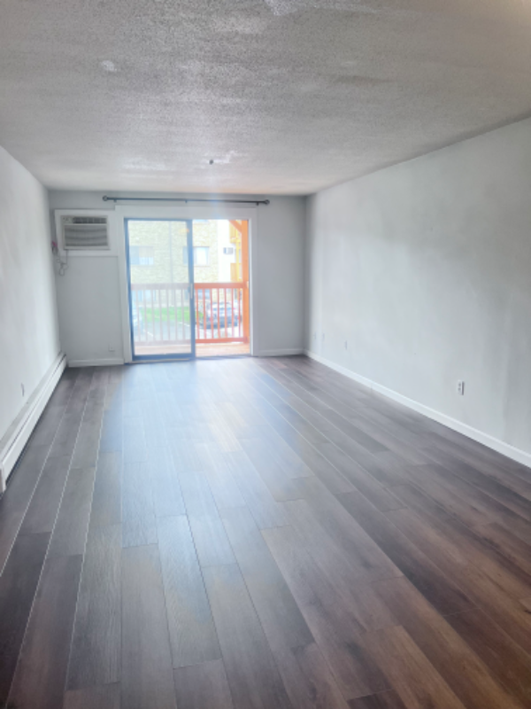 8 Lancelot Ct #13 - Photo 3 of 15