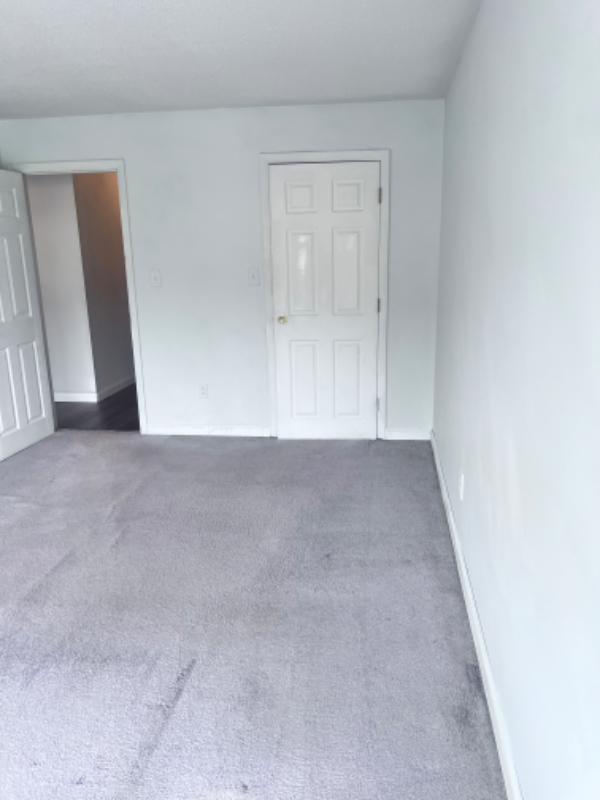 8 Lancelot Ct #13 - Photo 7 of 15