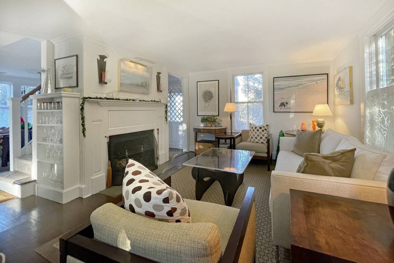 28 Bowden Sq - Photo 2 of 30