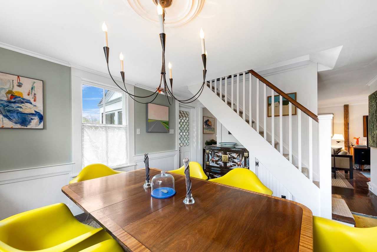 28 Bowden Sq - Photo 5 of 30