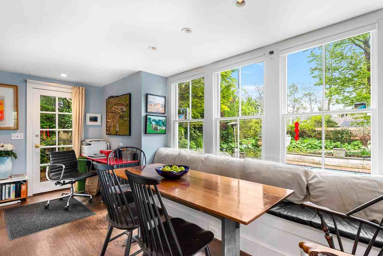 28 Bowden Sq - Photo 6 of 30
