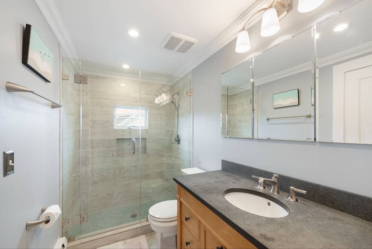 140 N Main St - Photo 7 of 11