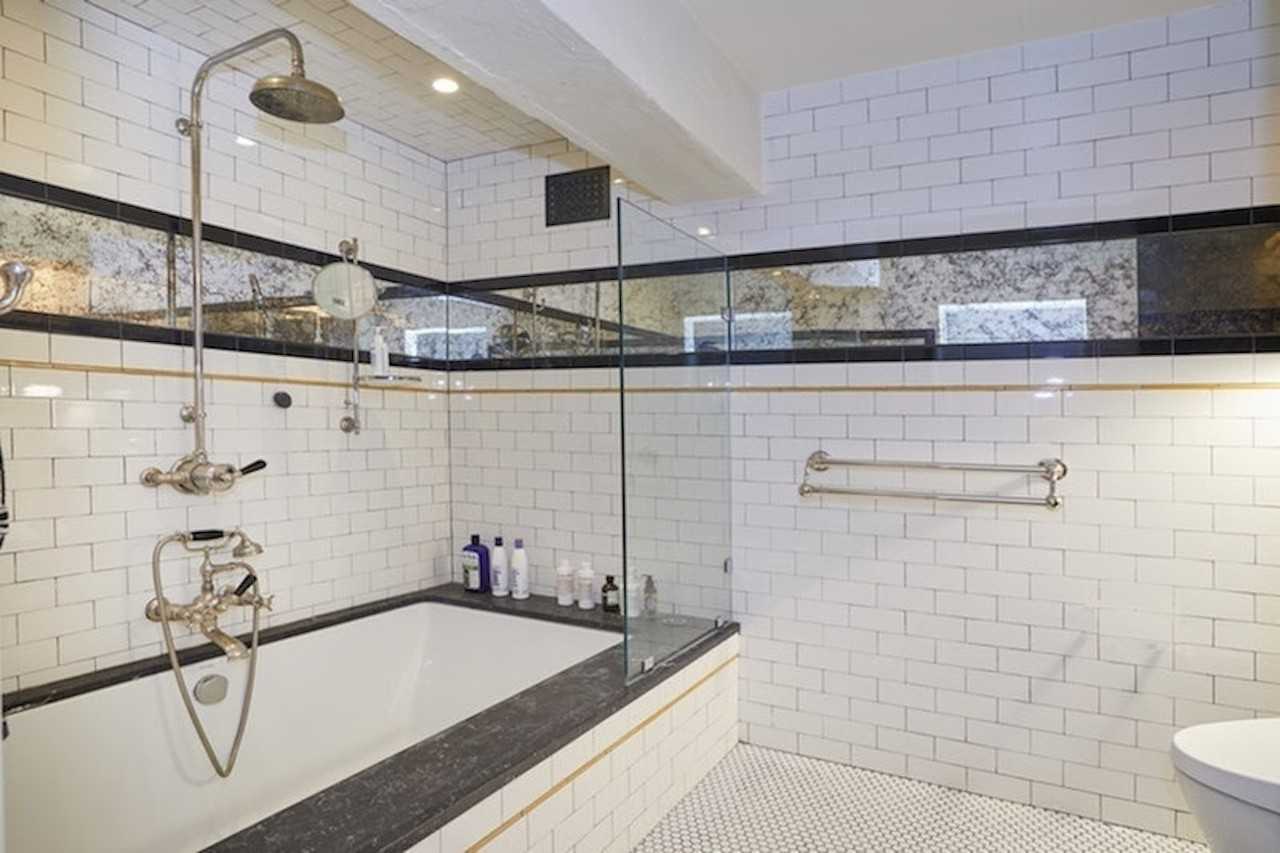 354 Broome St #6I - Photo 5 of 6