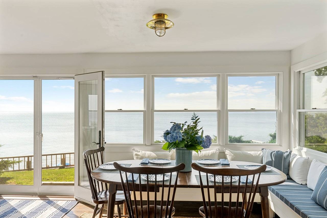 6340 Peconic Bay Blvd - Photo 6 of 20