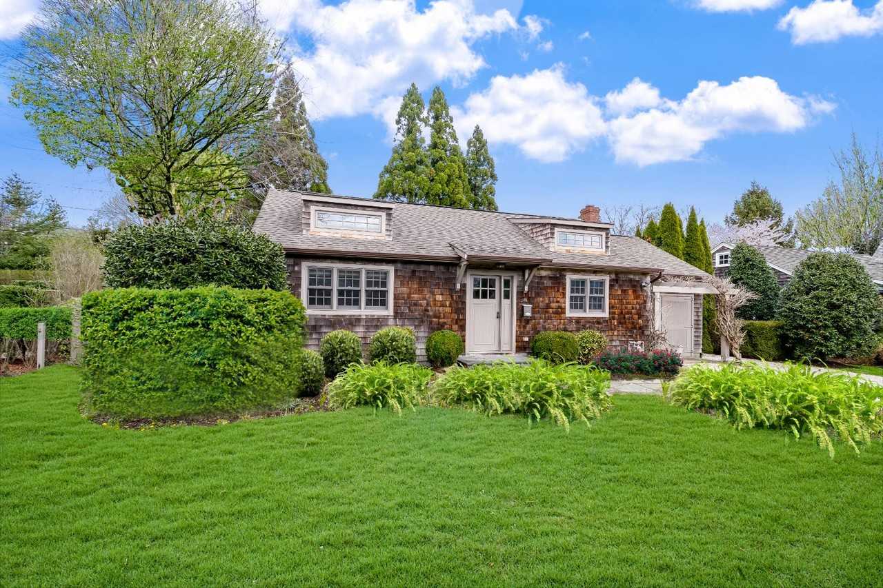 28 Mill Hill Ln
