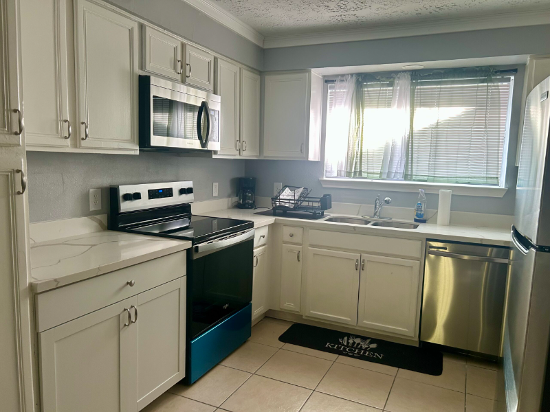 6627 Villarreal Dr - Photo 4 of 7