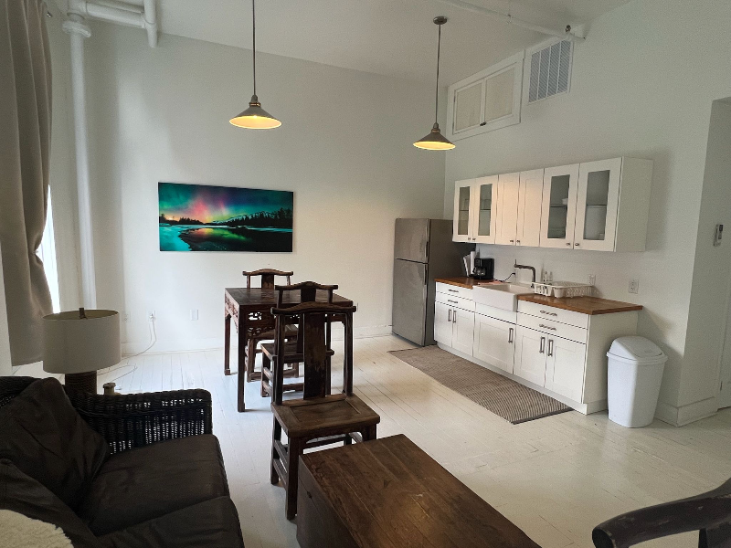 108 2nd St Sw #I - Photo 3 of 18