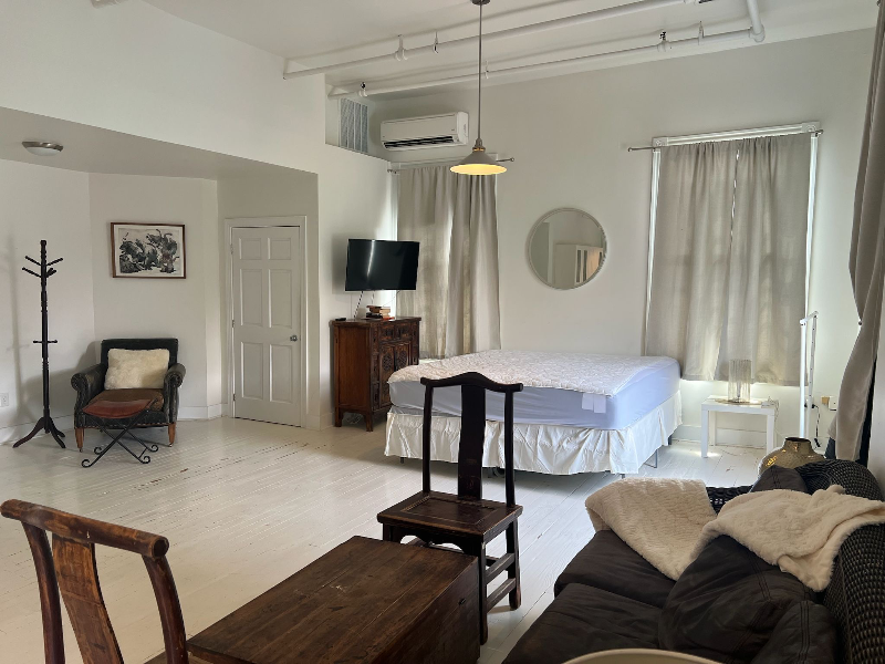 108 2nd St Sw #I - Photo 4 of 18