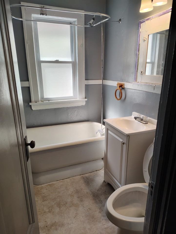 11922 Griffing Ave #2 - Photo 2 of 5