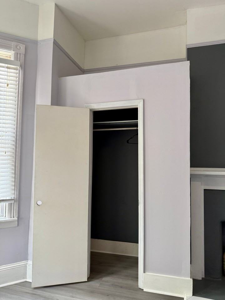 320 W Hall St #A - Photo 3 of 15