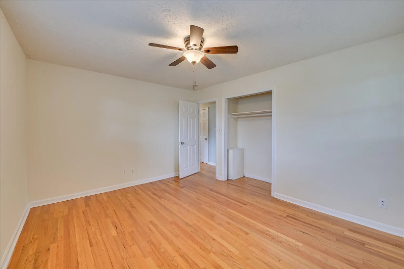 103 Adams Ln - Photo 4 of 20