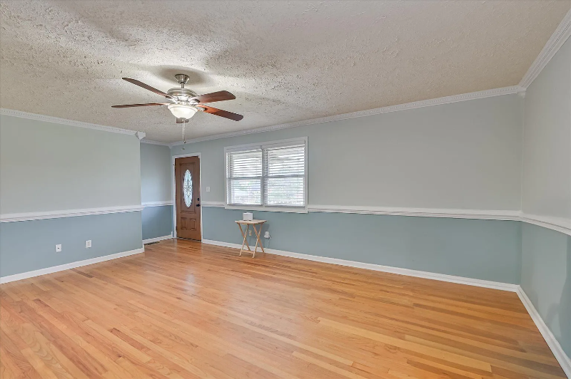 103 Adams Ln - Photo 6 of 20