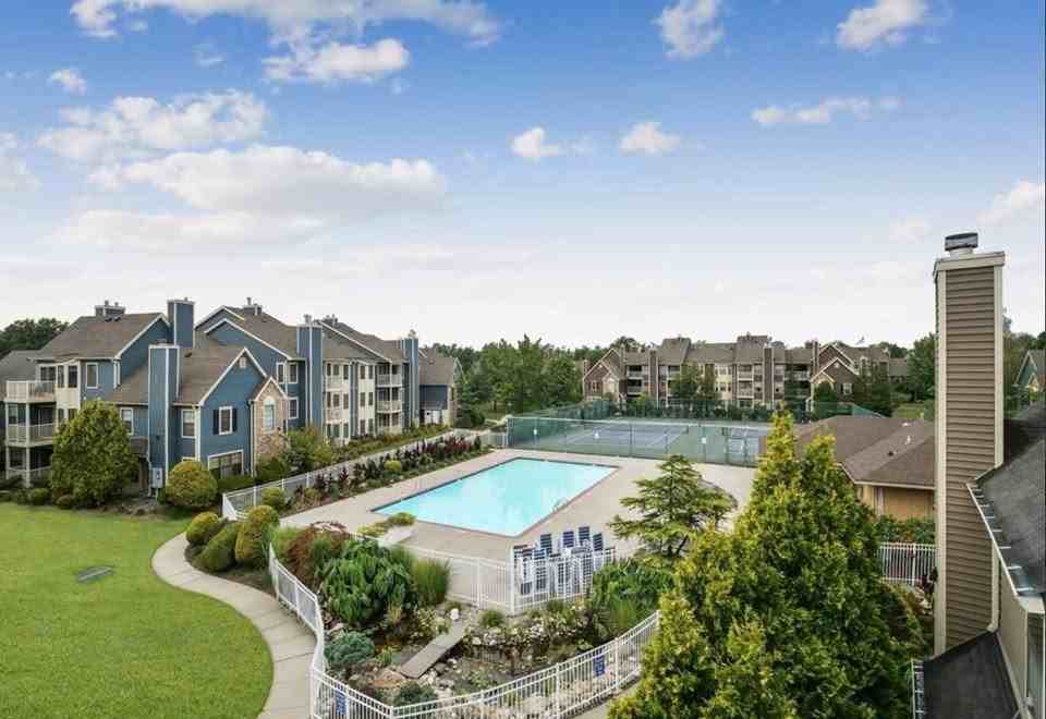 112 Longfield Ct - Photo 4 of 18