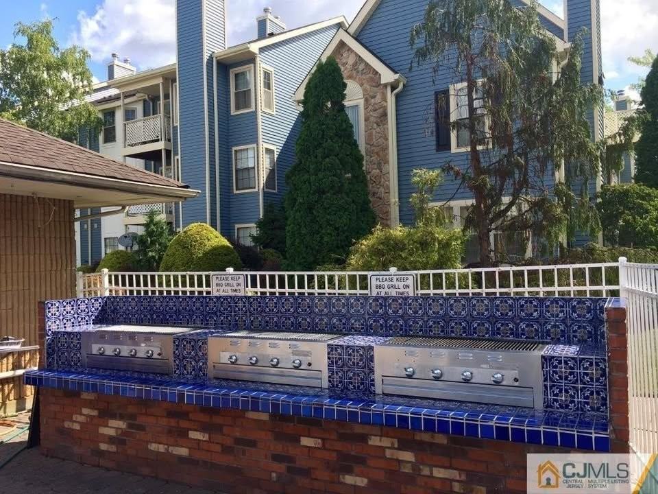 112 Longfield Ct - Photo 7 of 18