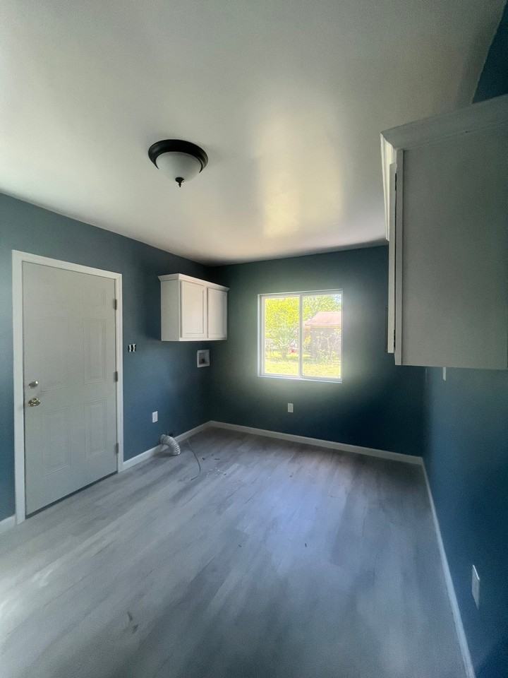 4513 13th Ave N - Photo 4 of 19