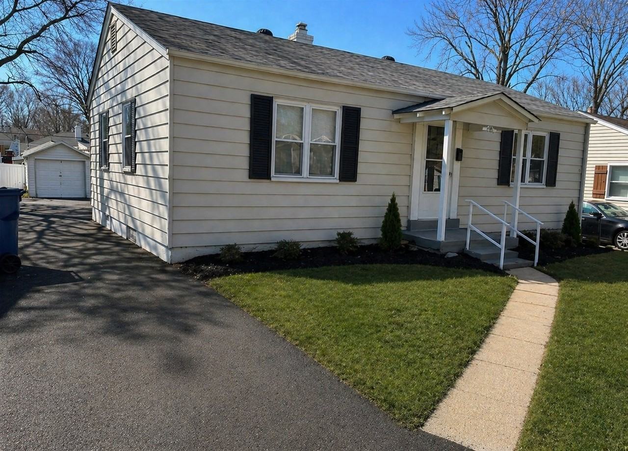 9448 Harold Dr - Photo 2 of 17