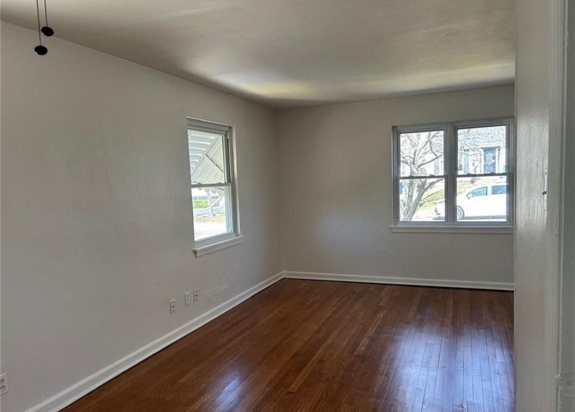 9448 Harold Dr - Photo 6 of 17