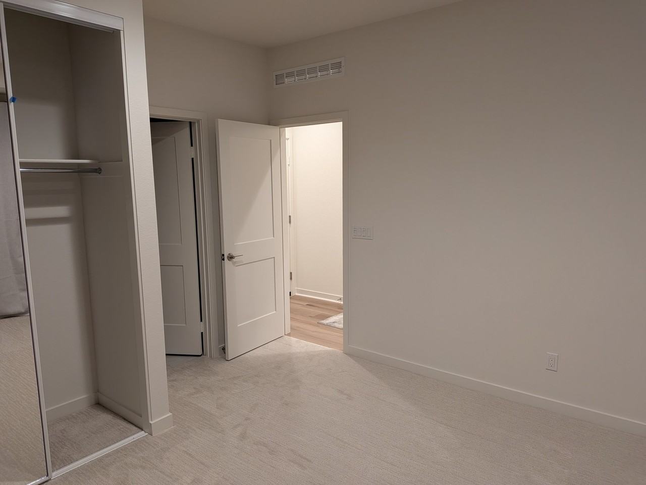 2524 Elderberry Ln - Photo 2 of 14