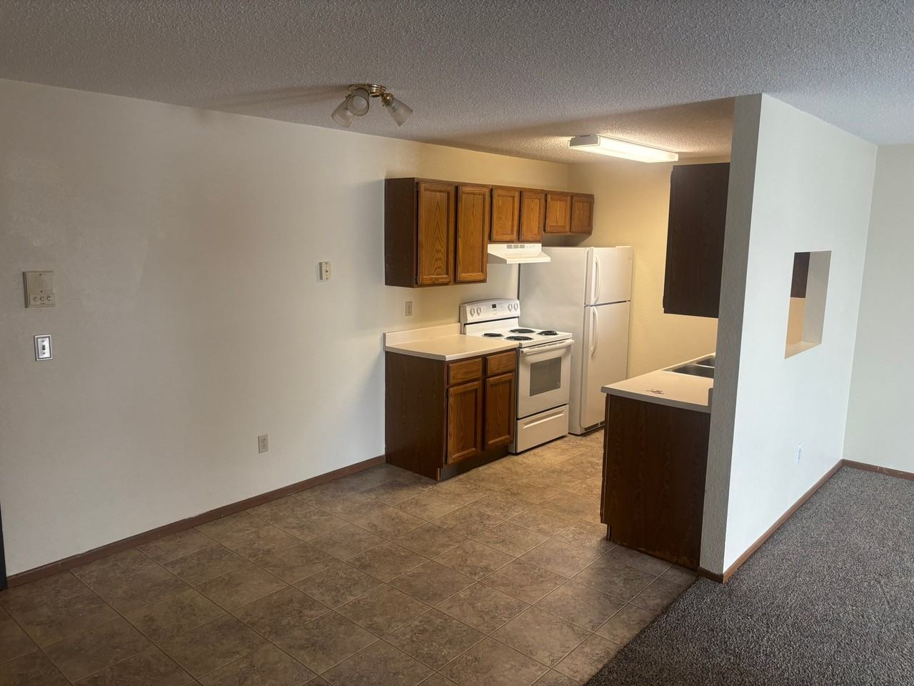 1308 Dale St - Photo 3 of 7