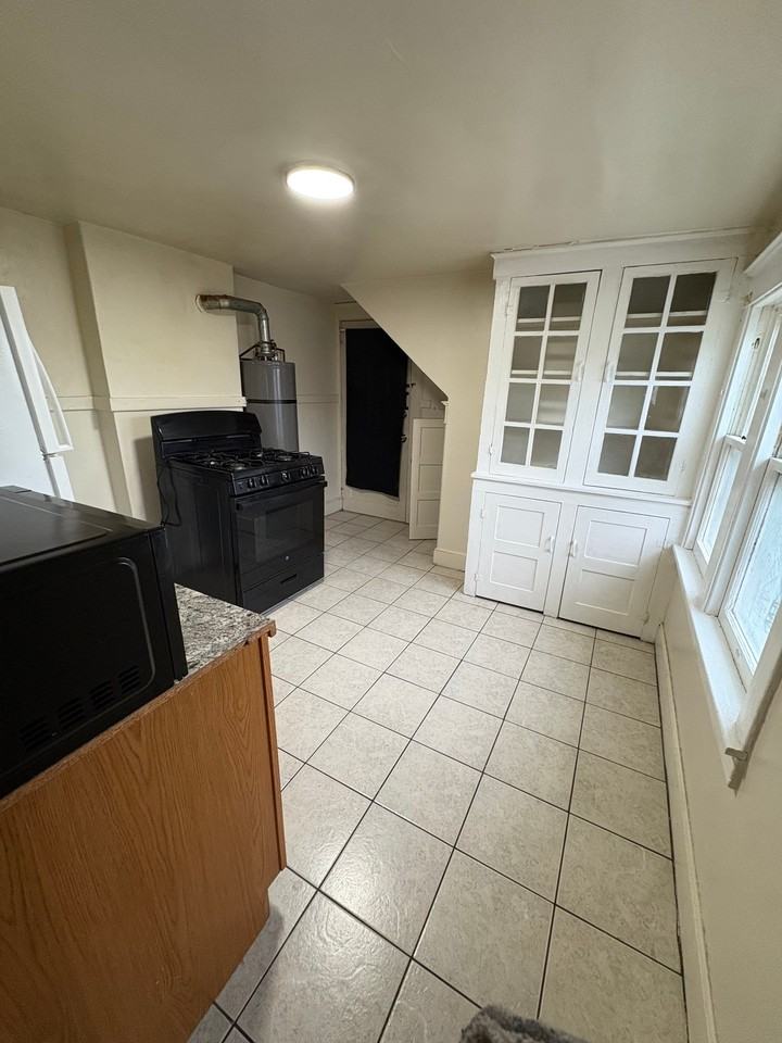 97 Broad Ave #3rdFL - Photo 7 of 18