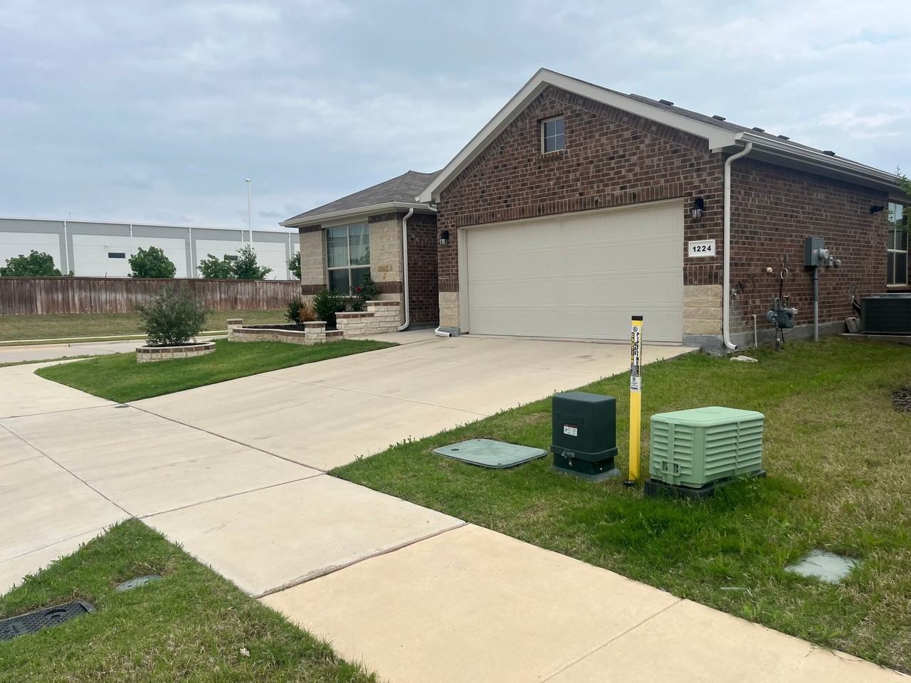 1224 Napier Way - Photo 3 of 40