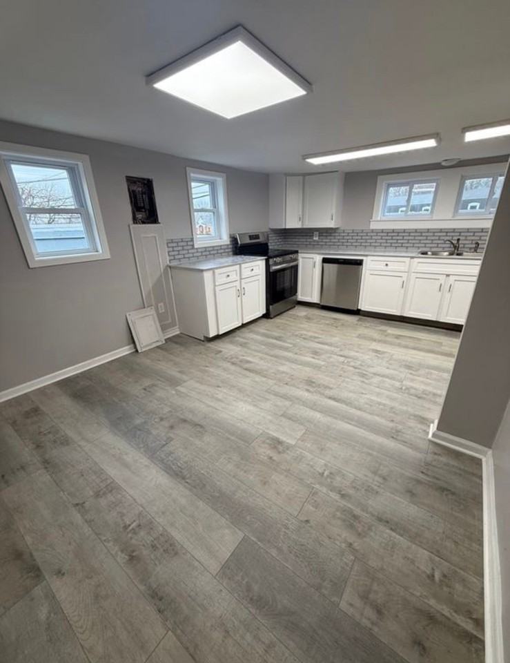 9142 Main St - Photo 2 of 12