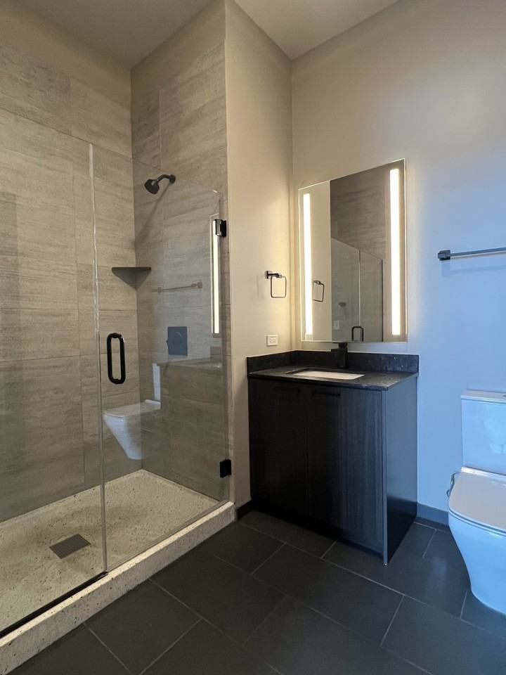 932 W Washington Blvd - Photo 7 of 16