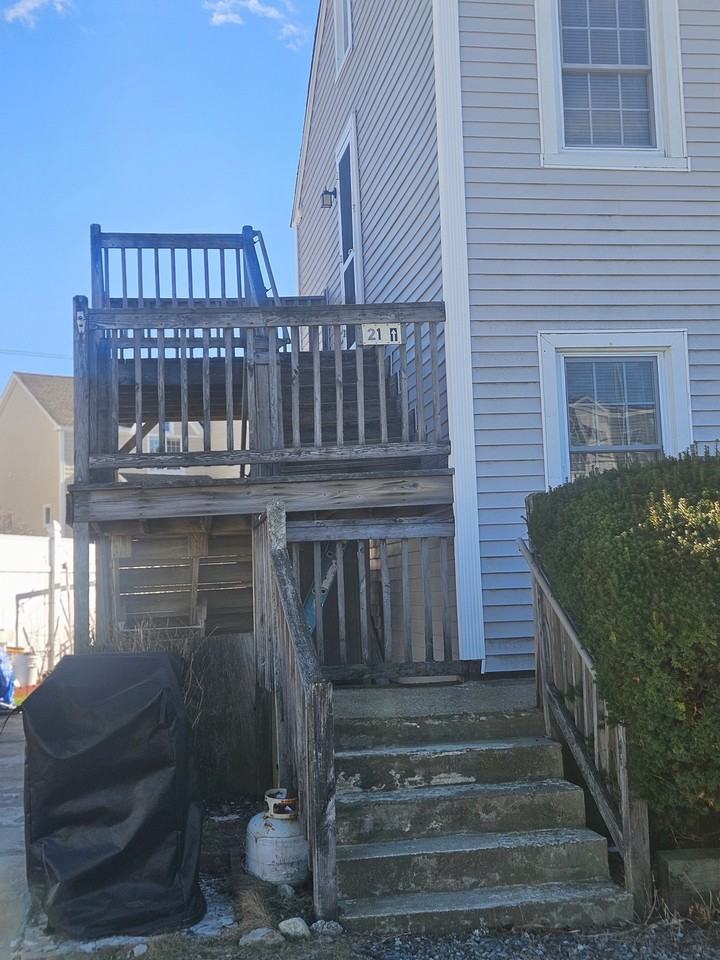 522 Ocean Blvd #21 - Photo 2 of 12