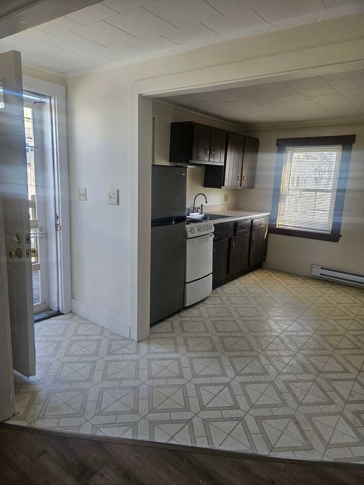 522 Ocean Blvd #21 - Photo 5 of 12