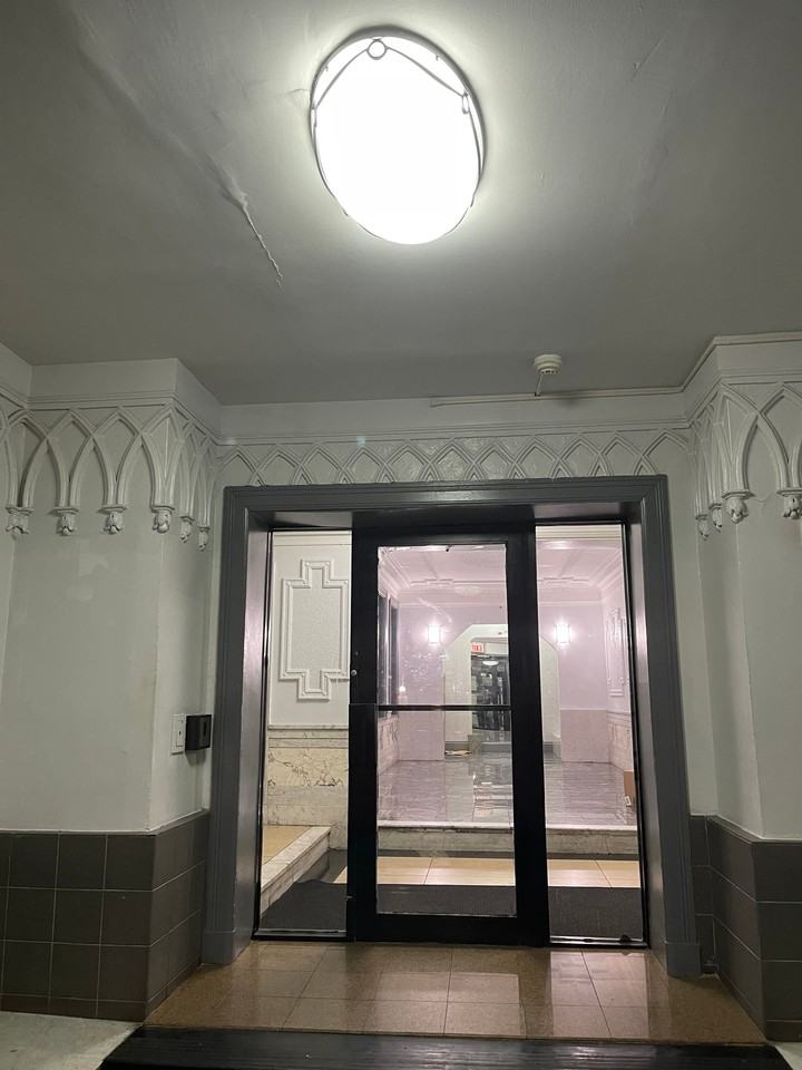 275 Harrison Ave #B6 - Photo 4 of 21