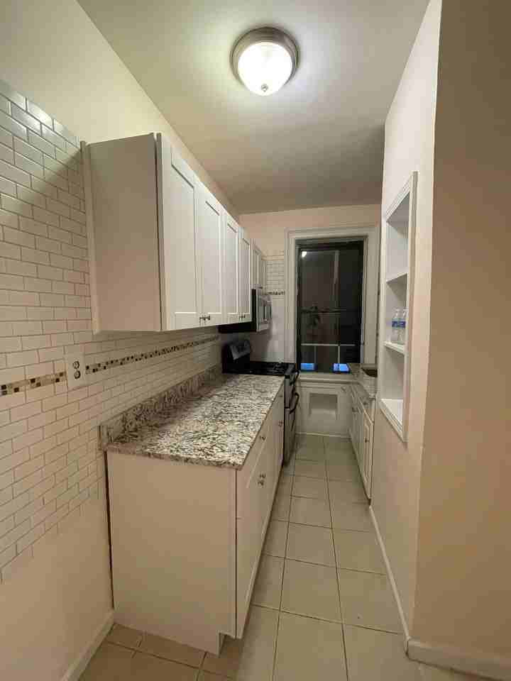 275 Harrison Ave #B6 - Photo 7 of 21