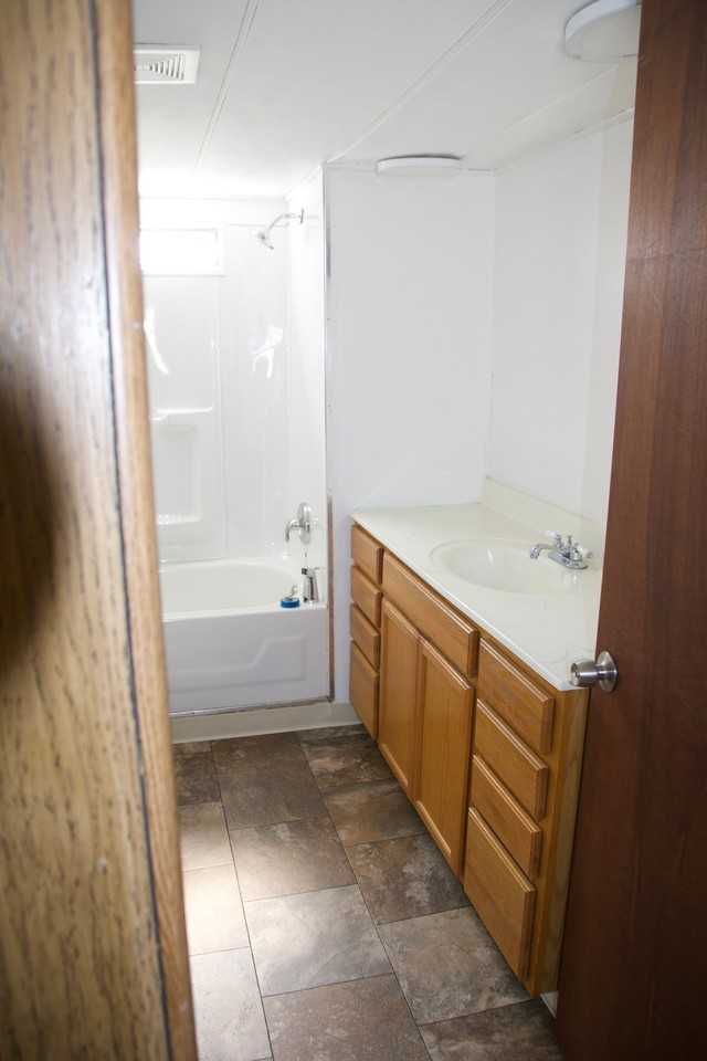 2713 1/2 Dodge Ave - Photo 5 of 12