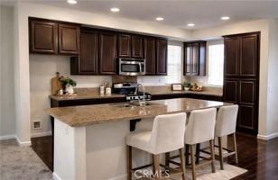 featured image of 2174 Morrow St