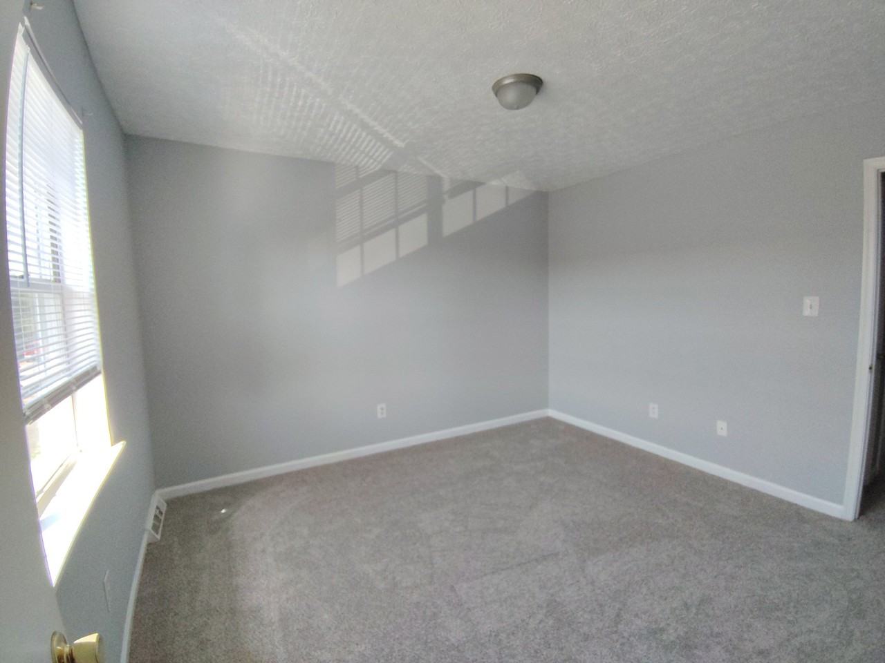 30 Fonda Dr - Photo 2 of 9