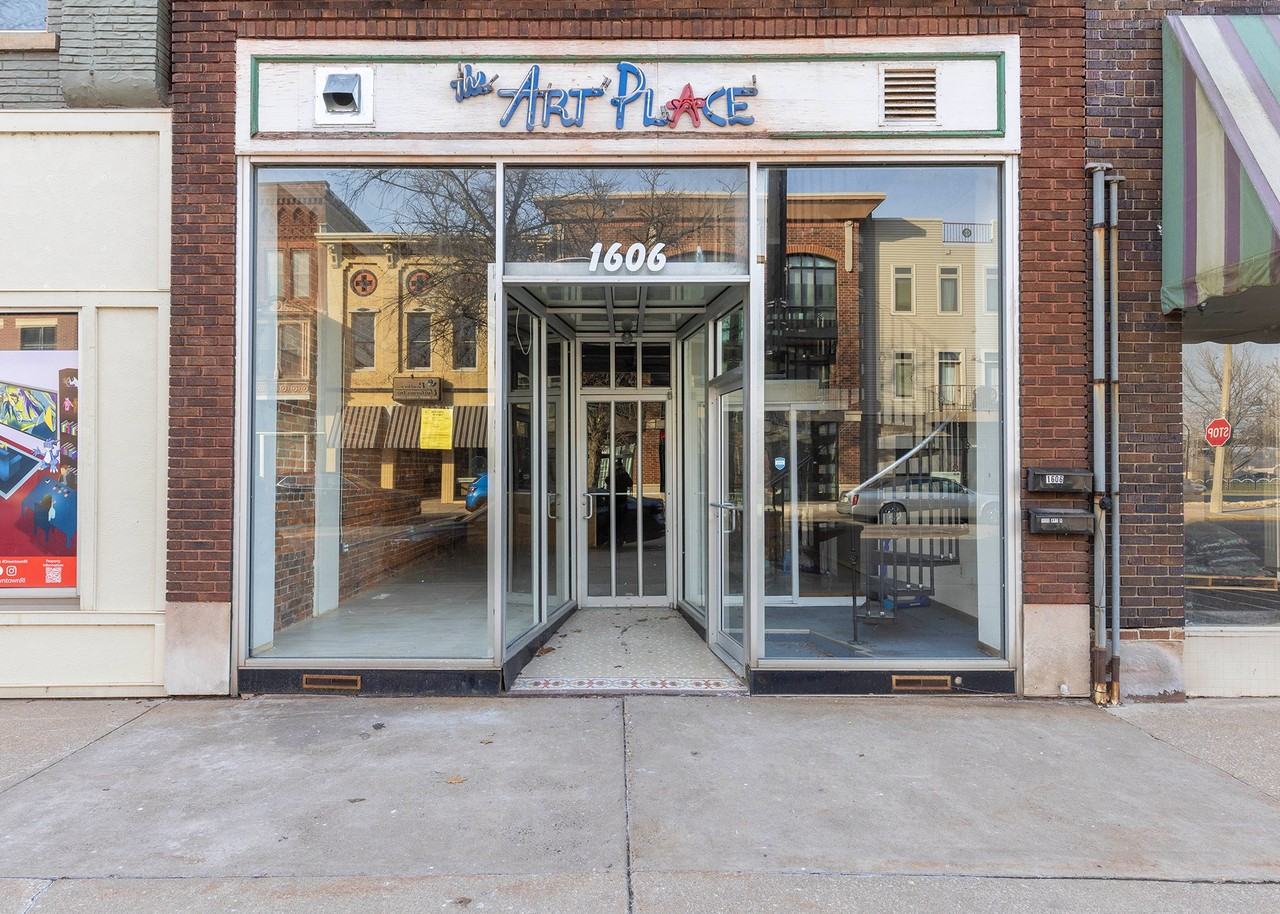 1606 2nd Ave #1 - Photo 3 of 20