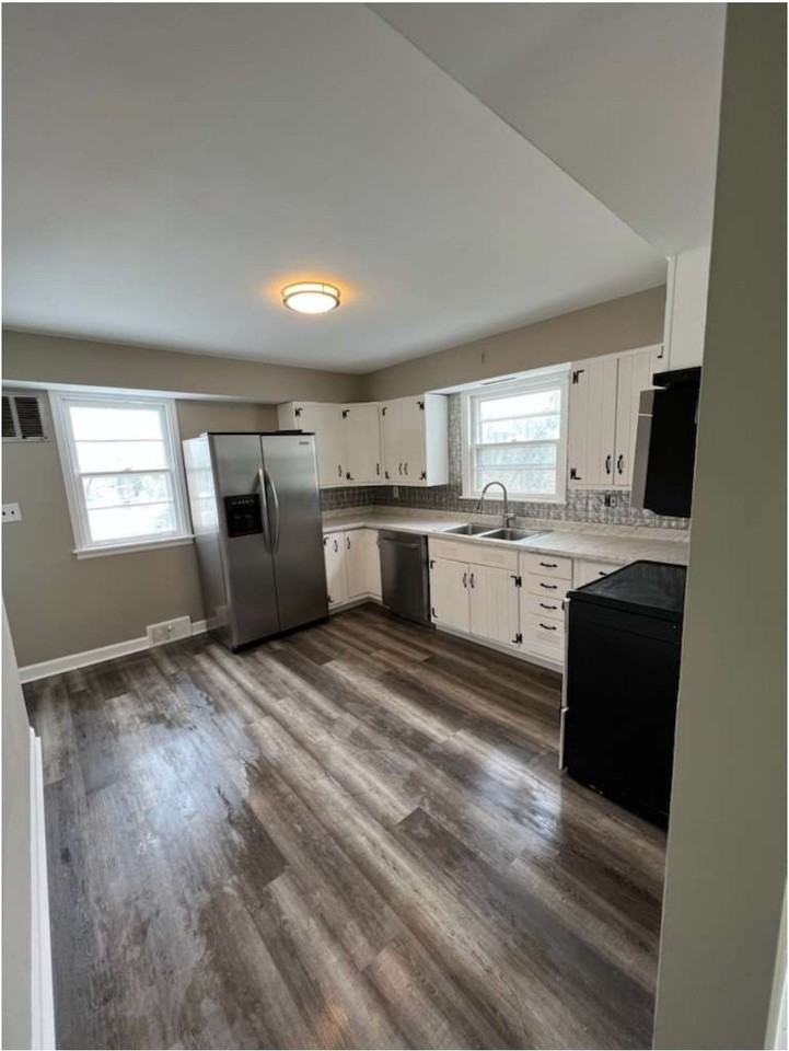 401 Hyde Park Dr - Photo 5 of 13