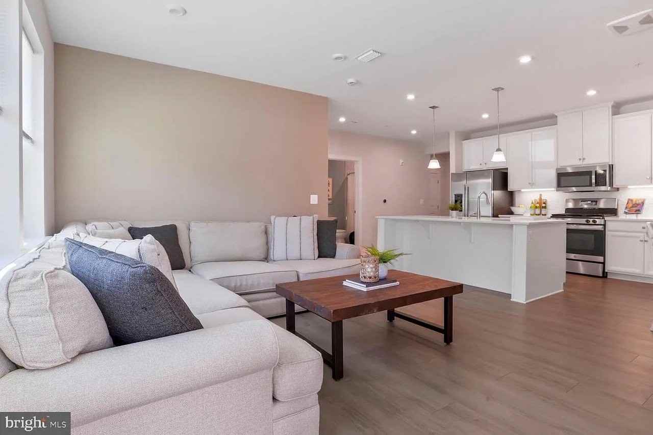 104011 Resort Rd - Photo 4 of 11