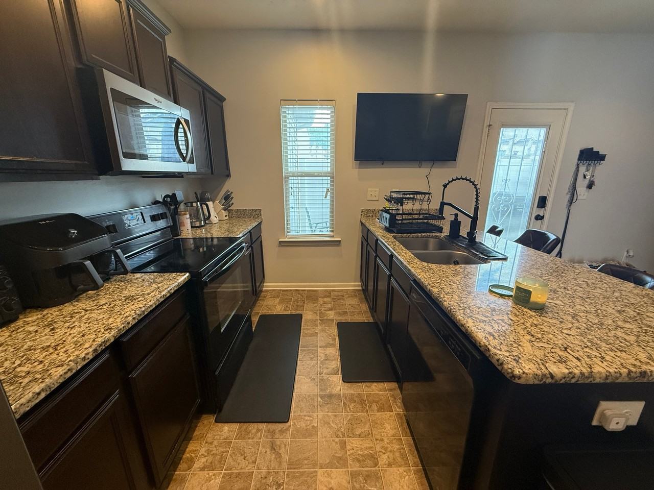 1567 Sprucedale Dr - Photo 2 of 20