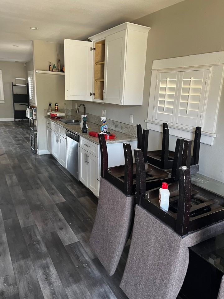 2501 N Sierra Way - Photo 3 of 3