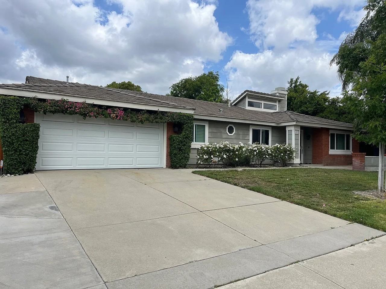 417 E Miramar Ave - Photo 3 of 20