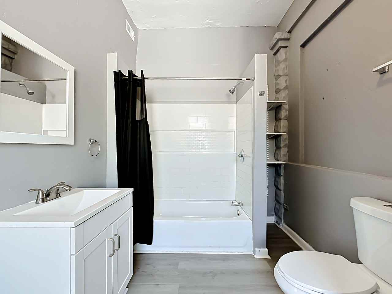 1259 Hart St #A - Photo 4 of 8