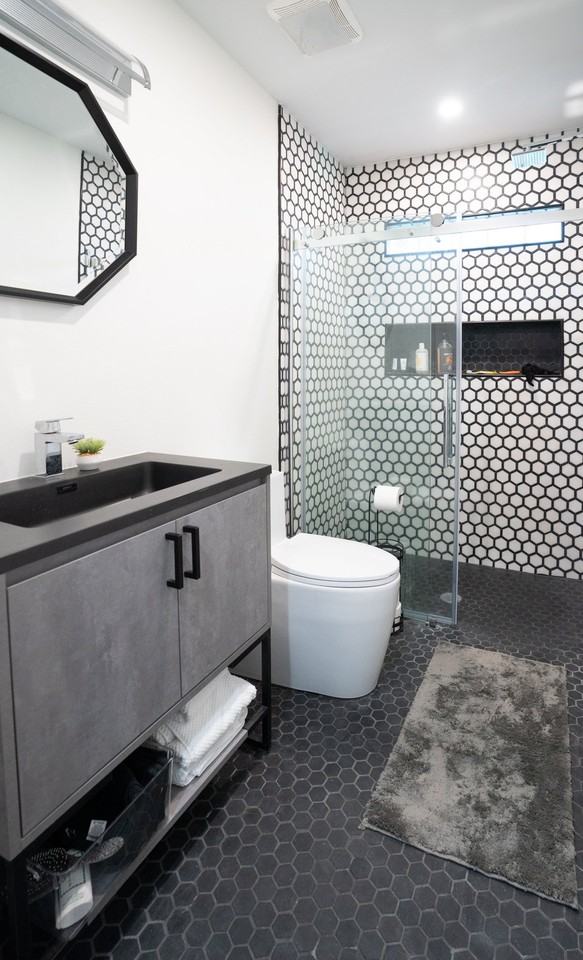 1449 Braman Ave - Photo 2 of 7