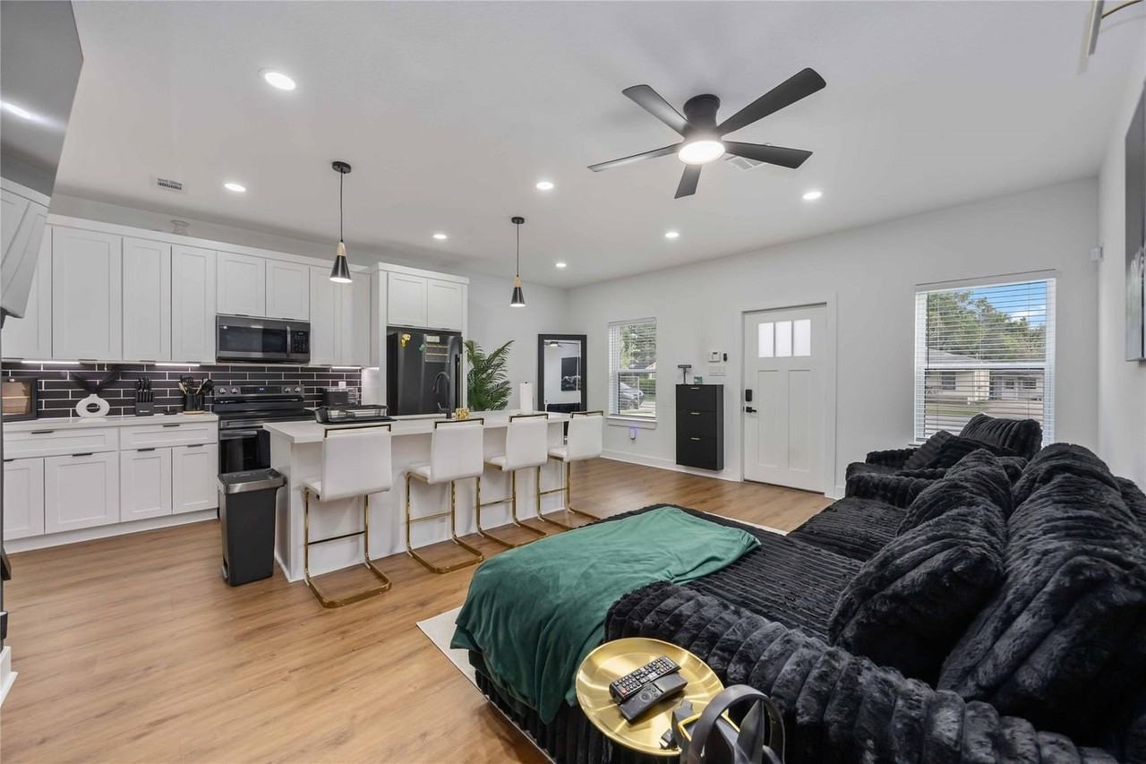 205 Bolden St #A - Photo 5 of 20