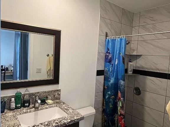 119 S Curtis Ave - Photo 3 of 4