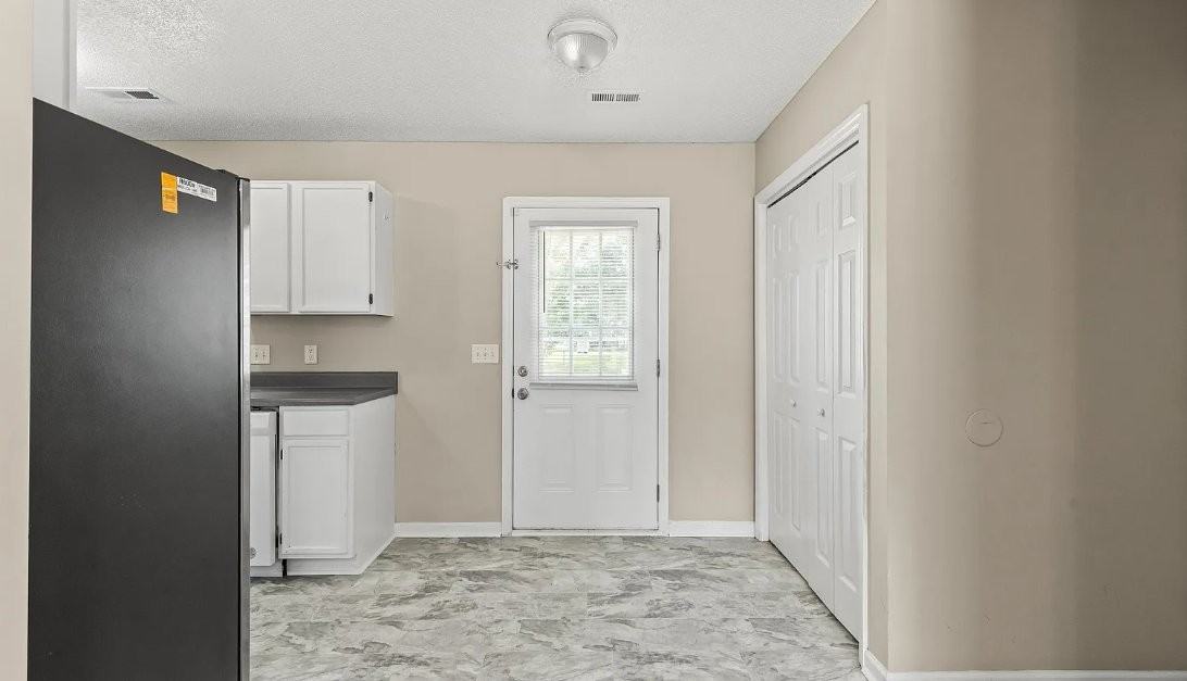 122 Settlers Cir - Photo 5 of 20