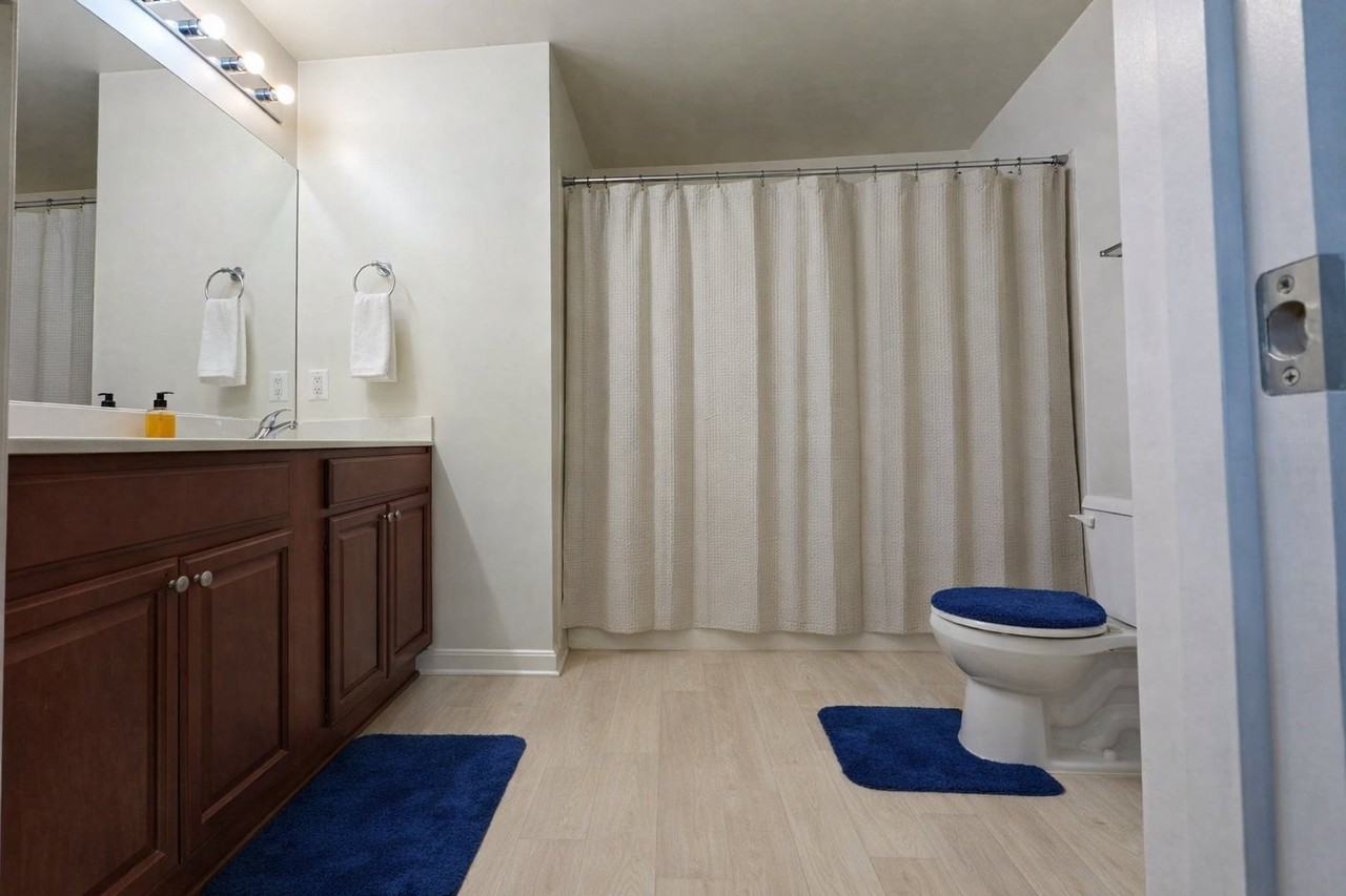 3221 Stanton Rd Se - Photo 3 of 10