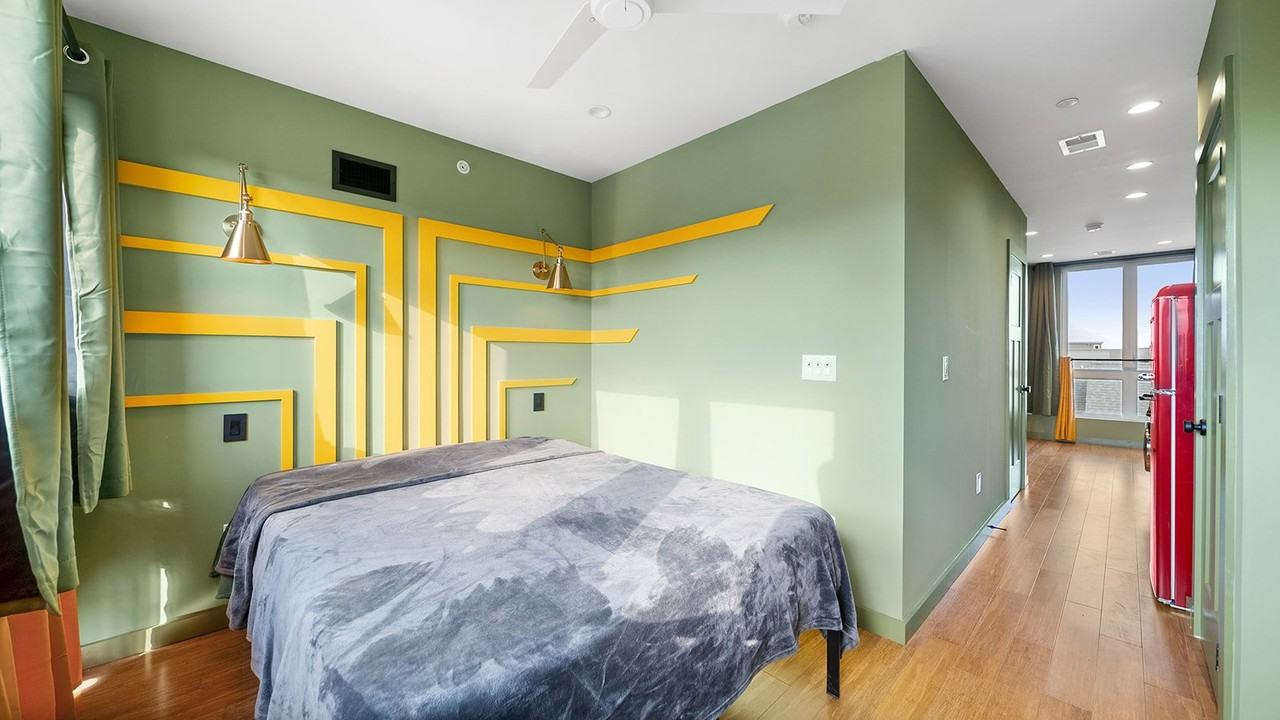 1852 N Marshall St - Photo 2 of 20