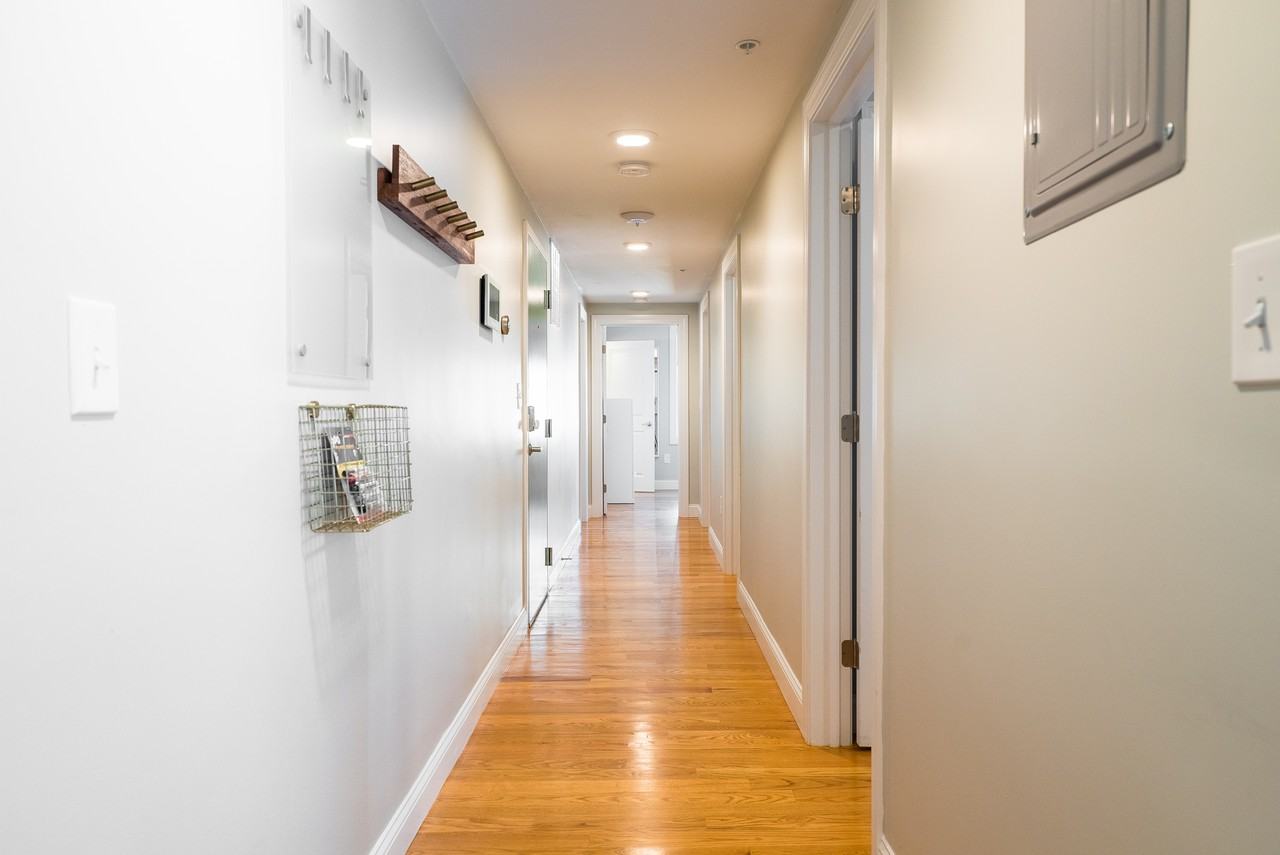 11 Plymouth St #2B - Photo 3 of 17