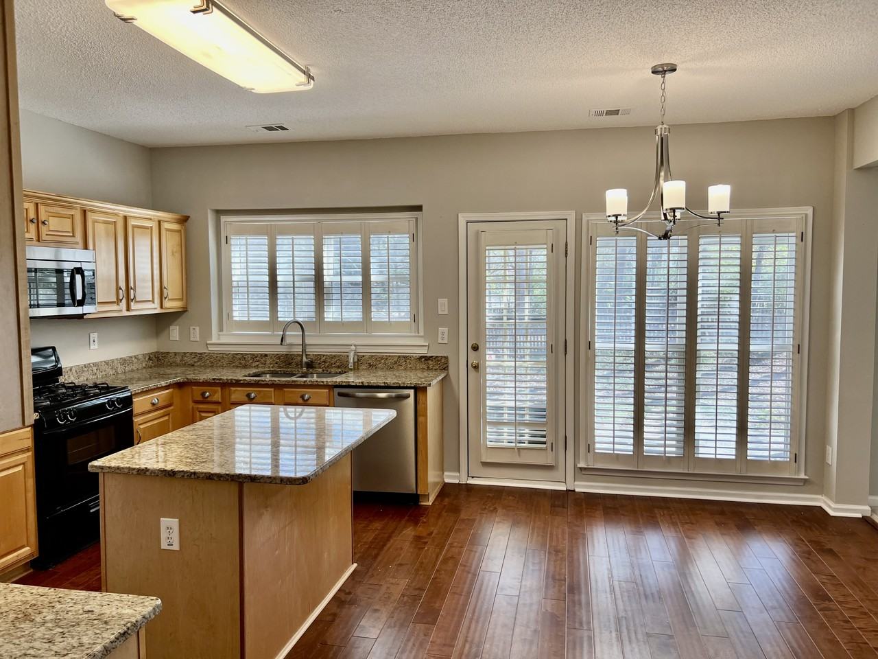 6300 Barwick Ln #NA - Photo 5 of 15