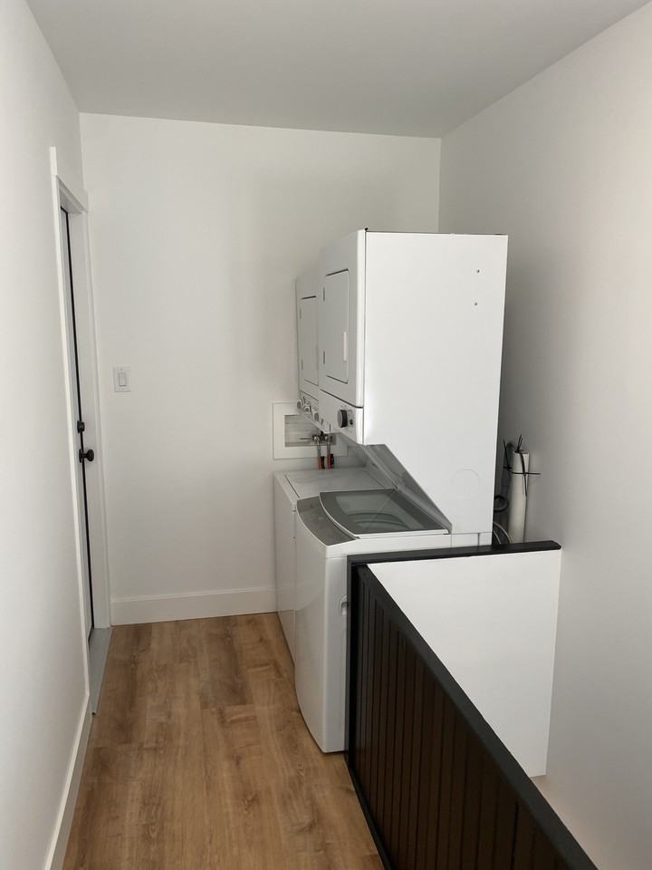 310 W Price St #D - Photo 4 of 7